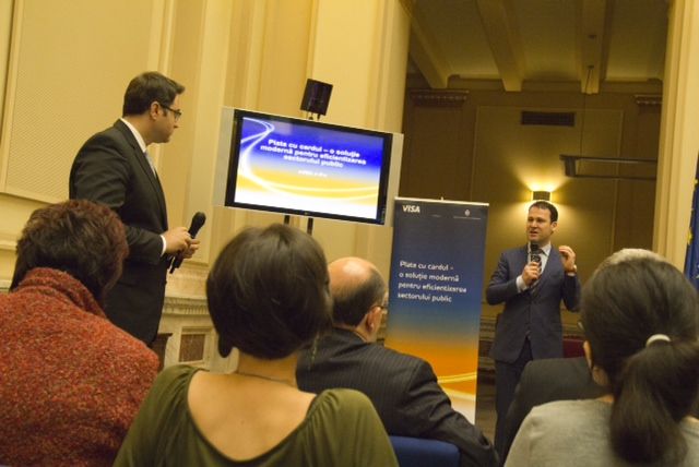 Locuitorii sectorului 3 sunt fruntași la plata online a taxelor locale