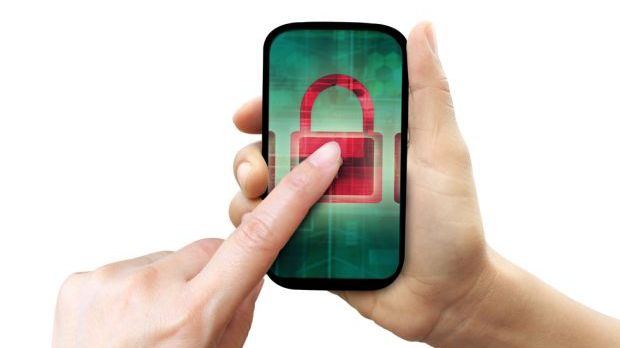CÂT DE SIMPLU E! Cum ţi se poate asculta telefonul