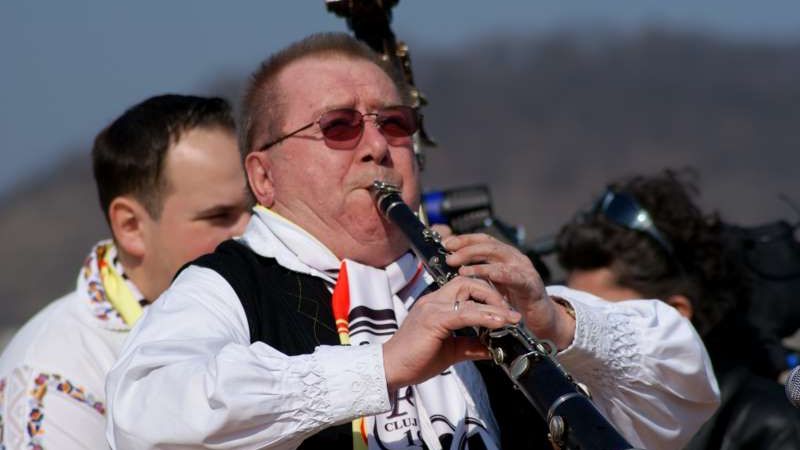 Dumitru Fărcaș, decorat de Iohannis la împlinirea a 80 de ani