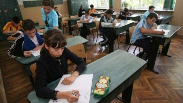 MEN: Subiectele la proba de română a evaluării, conform programei şi de nivel mediu