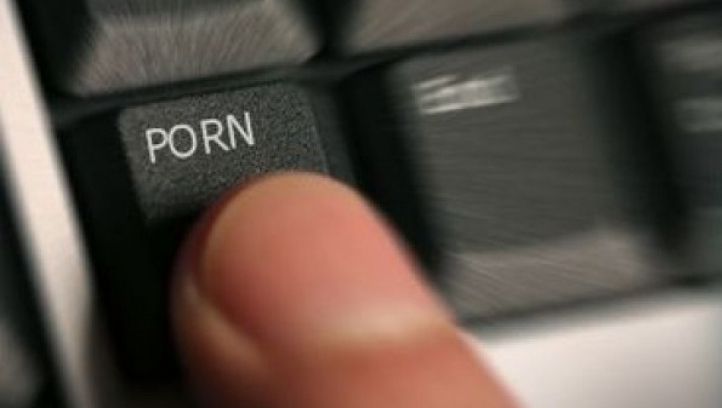 Bucureştean arestat pentru PORNOGRAFIE INFANTILĂ