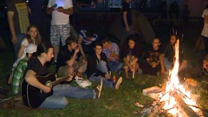 PROTEST în REGIE: studenţii, NEMULŢUMIŢI că pe durata verii căminele se ÎNCHID