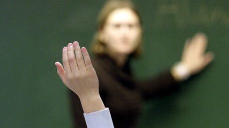 Iaşi: Mama unui elev a sesizat Poliţia că fiul său ar fi fost bătut de directorul şcolii
