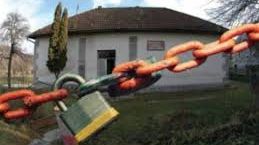 PRICOPIE: "Am investit în școli noi după care am închis școala a doua zi după ce am inaugurat-o"