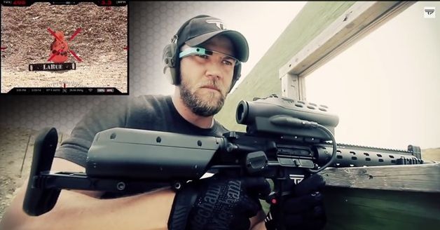 Cum poți să tragi cu arma după colţ