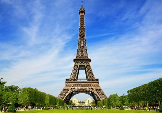 Turnul Eiffel a fost ÎNCHIS