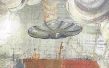 DESCOPERIRE SURPRINZĂTOARE: UN OZN, pe FRESCA unei mănăstiri din Transilvania