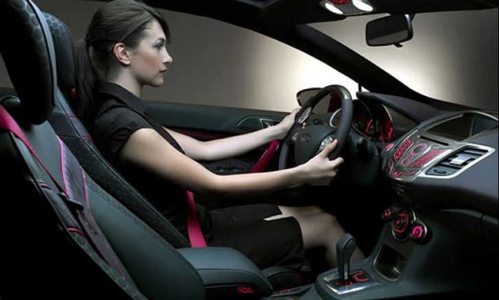 Util pentru şoferi: Ce trebuie să faci în momentul în care ţi se opreşte motorul în mers