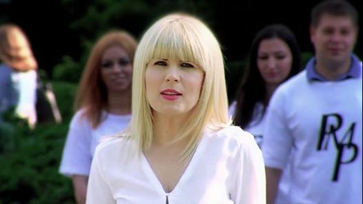 Elena Udrea, baie de mulțime la Muntele Găina