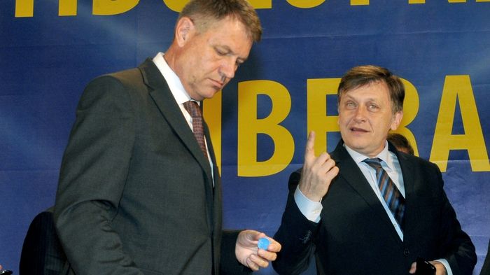 ANTONESCU, despre prietenia cu Klaus Iohannis şi fuziunea PNL-PDL: "N-a fost proiectul meu.O susţin"