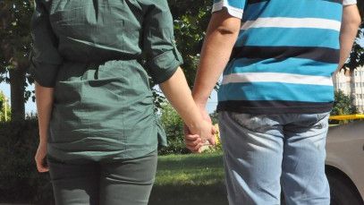 TELENOVELĂ, DUPĂ BACALAUREAT. Povestea de dragoste dintre doi tineri a pus pe jar autorităţile 
