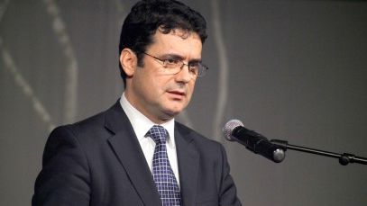 Lupoaica sau vulpea? Gafa uriaşă a ministrului Pricopie