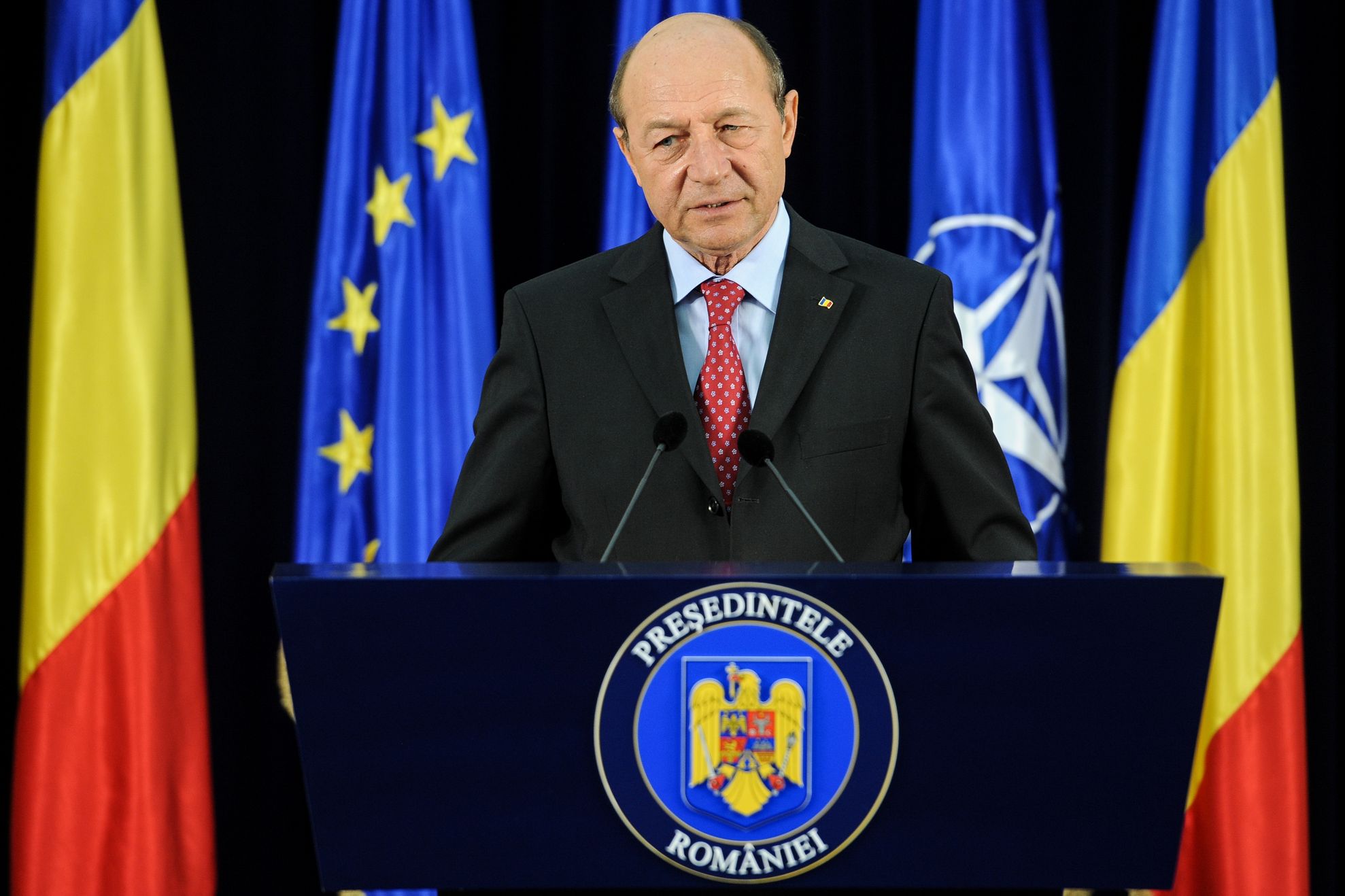 Traian Băsescu respinge salvarea primarilor INCOMPATIBILI