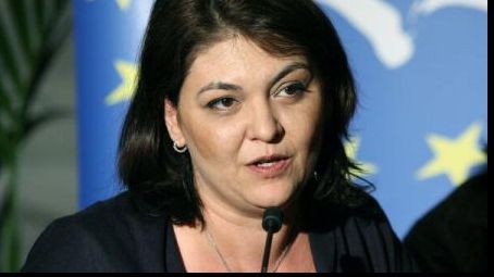 Adina Vălean şi Corina Creţu au fost alese în funcţii de vicepreşedinte PE