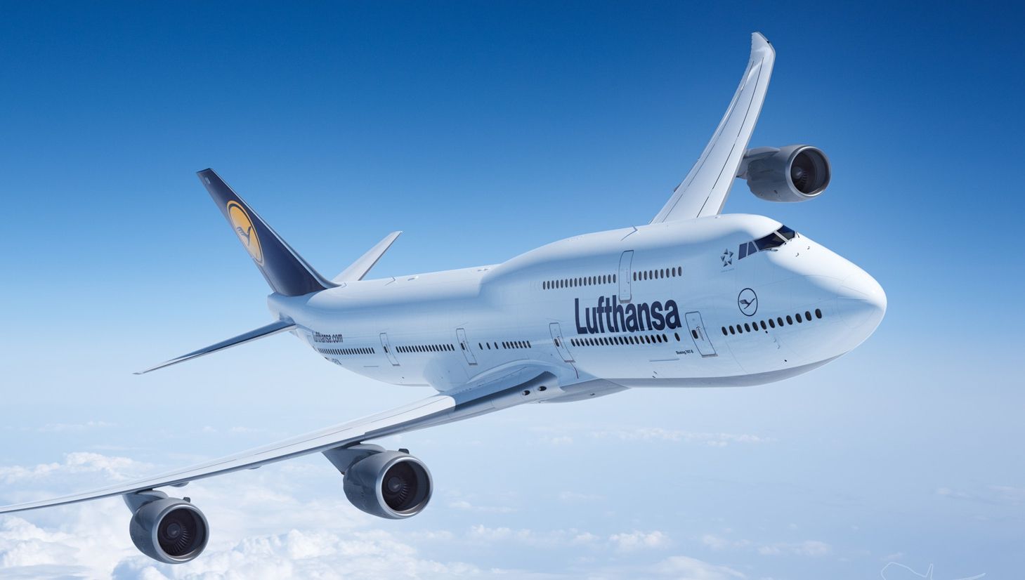 Mai multe companii aeriene au decis SĂ EVITE SPAŢIUL AERIAN UCRAINEAN