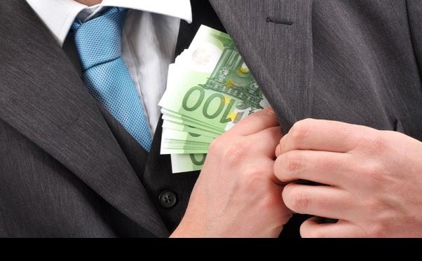 Cel mai mare ajutor de șomaj din România bate salariul lui Iohannis