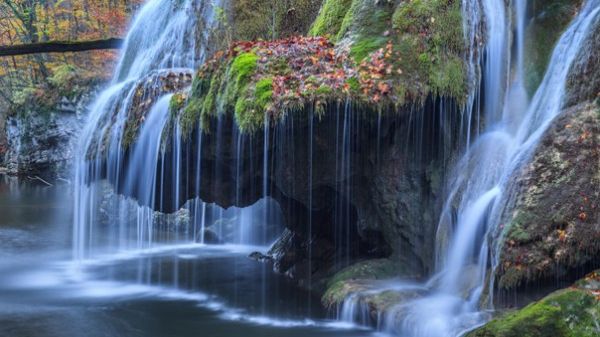7 LOCURI FASCINANTE din România despre care poate nici nu ştiai că există