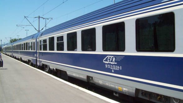 Mersul cu Nașu' pe trenurile CFR, mai agresiv ca niciodată