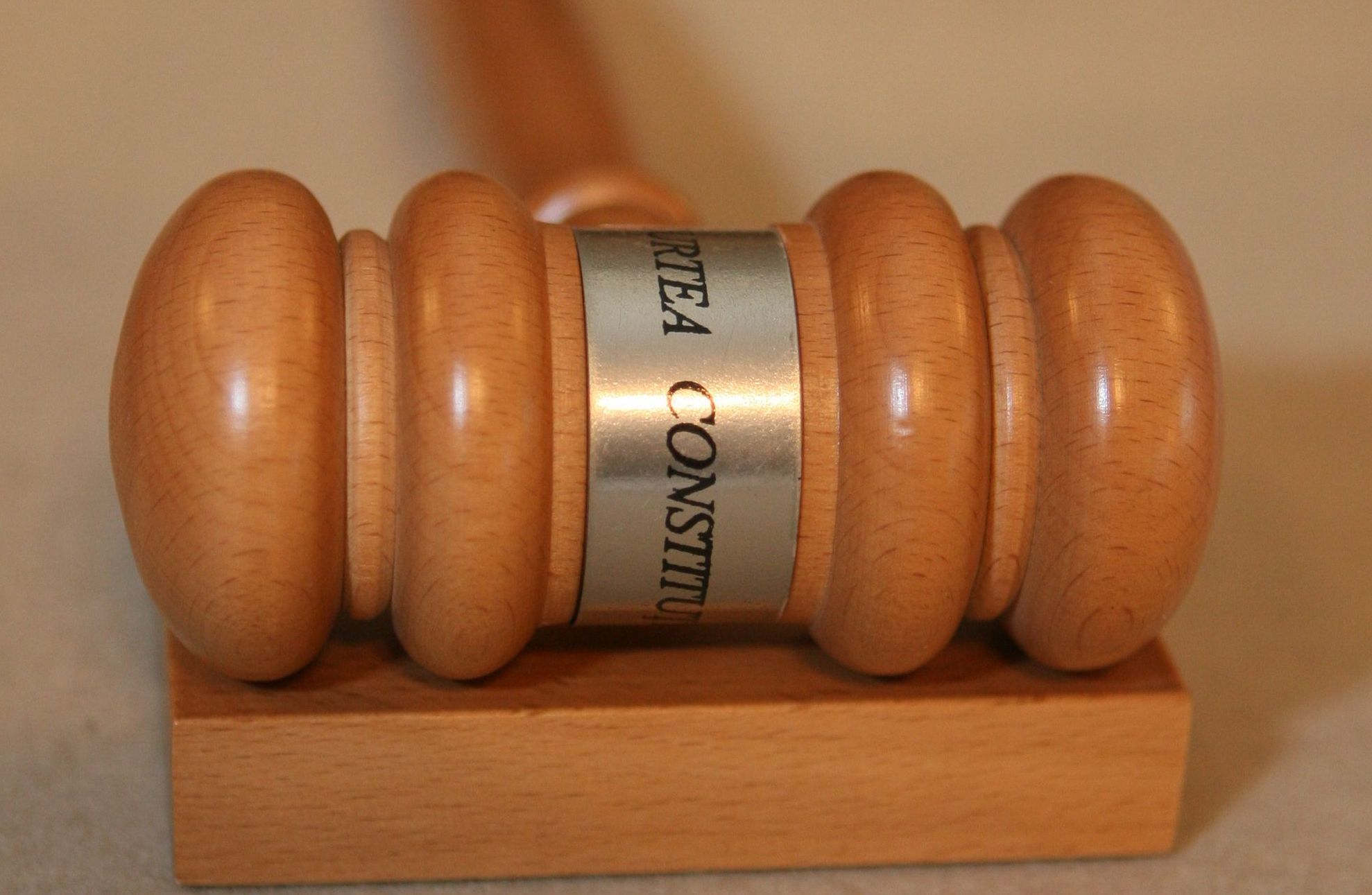 Tânără condamnată definitiv după ce, elevă fiind, şi-a ucis copilul nou-născut 