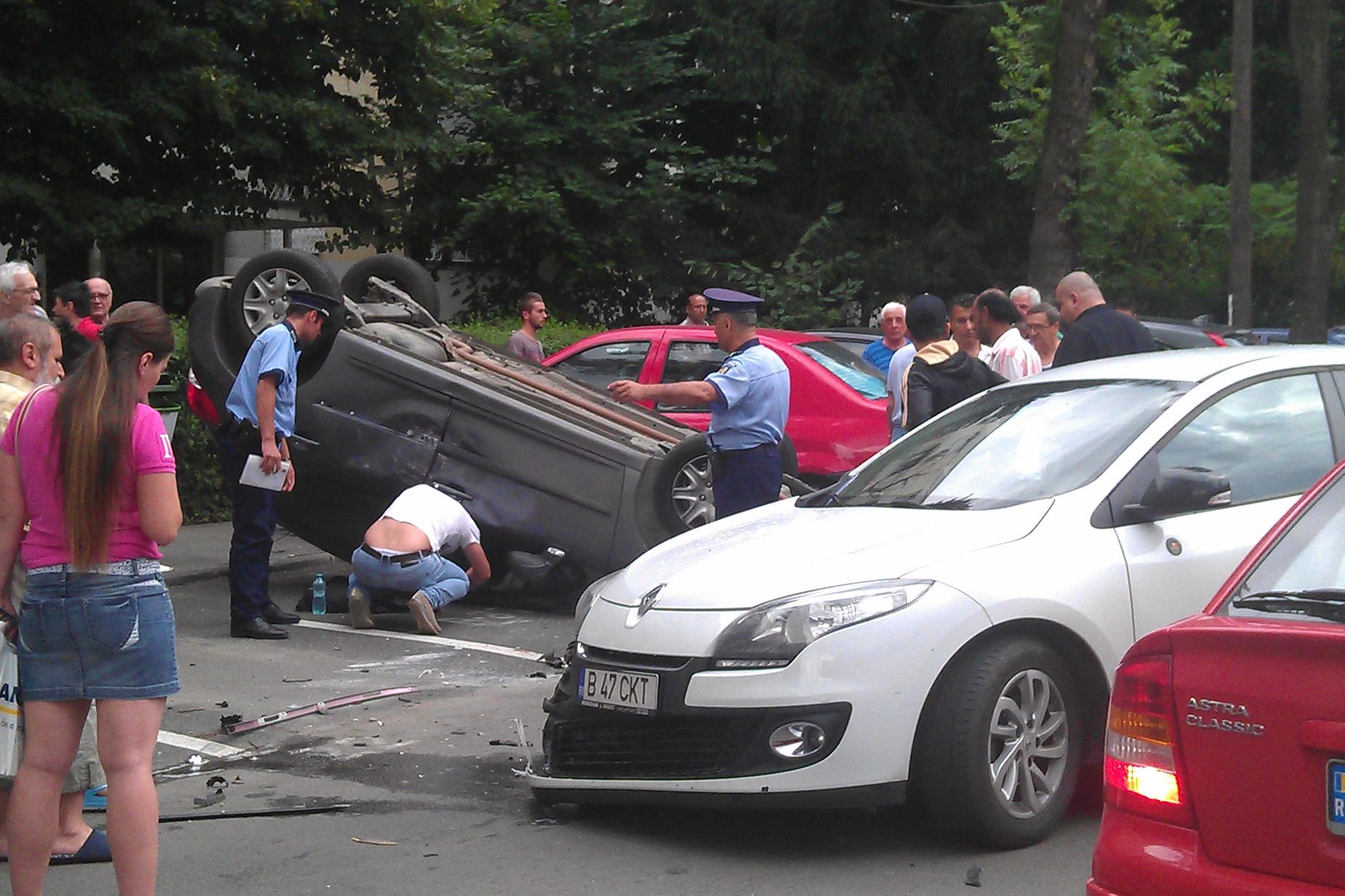 MARTOR OCULAR: ACCIDENT SPECTACULOS în Bucureşti, în cartierul Titan