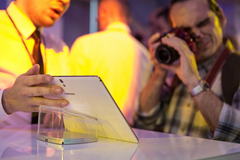 Galaxy Tab S, în România! Vezi cum arată cea mai spectaculoasă tabletă Samsung
