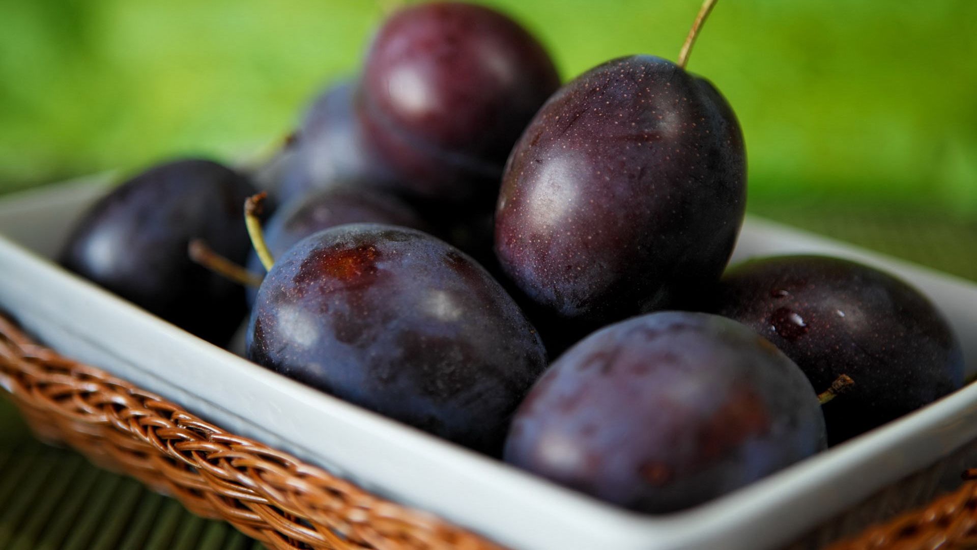 Fructe bogate în fier. De ce trebuie să le consumăm zilnic