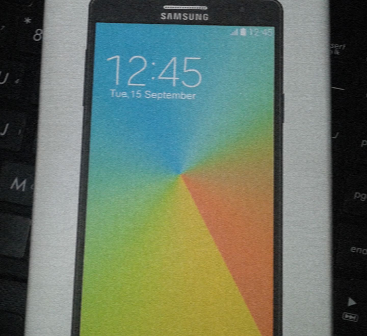 Samsung a scăpat noi imagini OFICIALE cu noul Galaxy Note 4