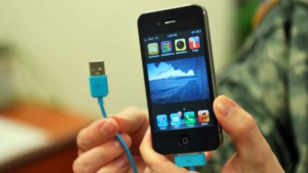 Metoda SUPER RAPIDĂ ca să-ţi încarci telefonul! E o setare la îndemână la care nu te-ai gândit