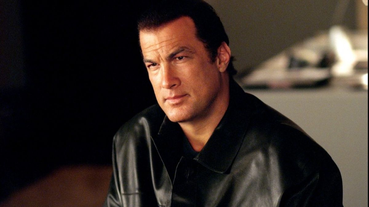 Gest SCANDALOS făcut de actorul STEVEN SEAGAL. Cum a șocat acesta
