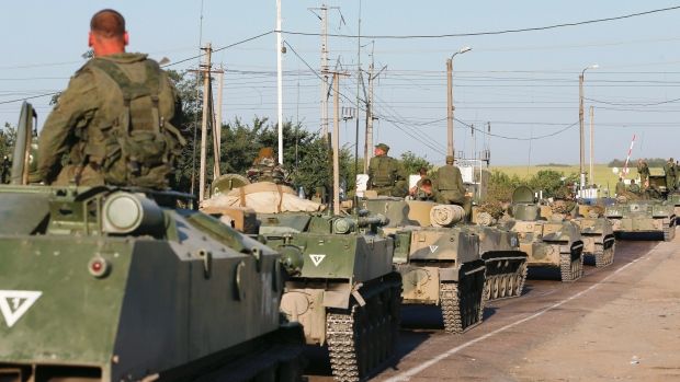 Armata ucraineană a atacat un convoi militar rus. Mai multe vehicule, distruse. Reacţia Moscovei