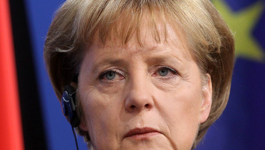 Ce i-a promis premierul francez Angelei Merkel