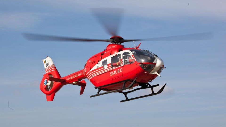 CAZ DRAMATIC în Argeş. S-a prăbuşit cu parapanta într-o zonă greu accesibilă. UPDATE