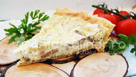 Quiche cu ciuperci, caşcaval şi bacon