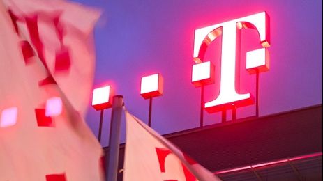Anunț BOMBĂ făcut de Telekom România. Cum vor reacționa clienții