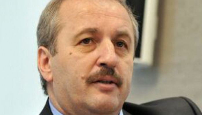 Vasile Dâncu: Nu avem încă o competiţie electorală. Dreapta vorbeşte pe patru voci