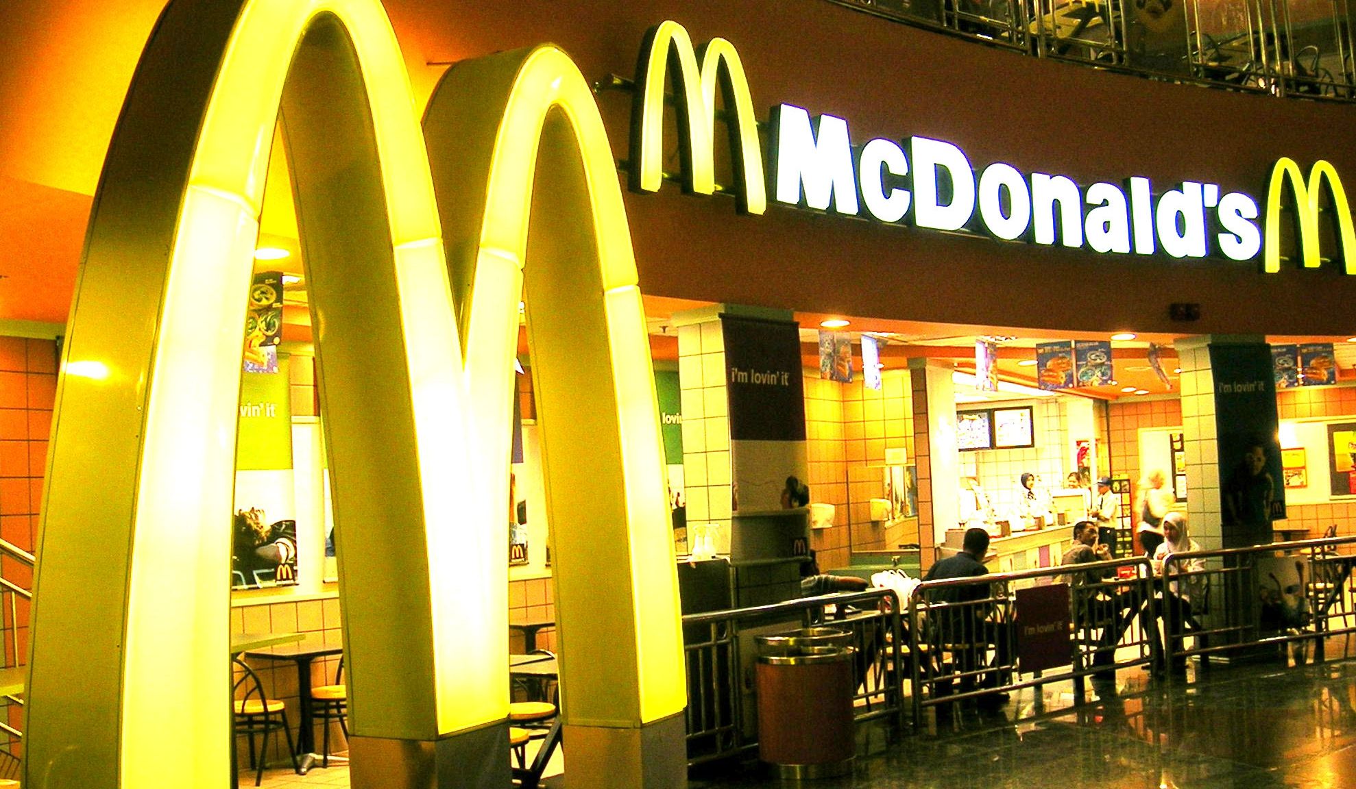 Cât costă meniurile McDonalds după scăderea TVA-ului