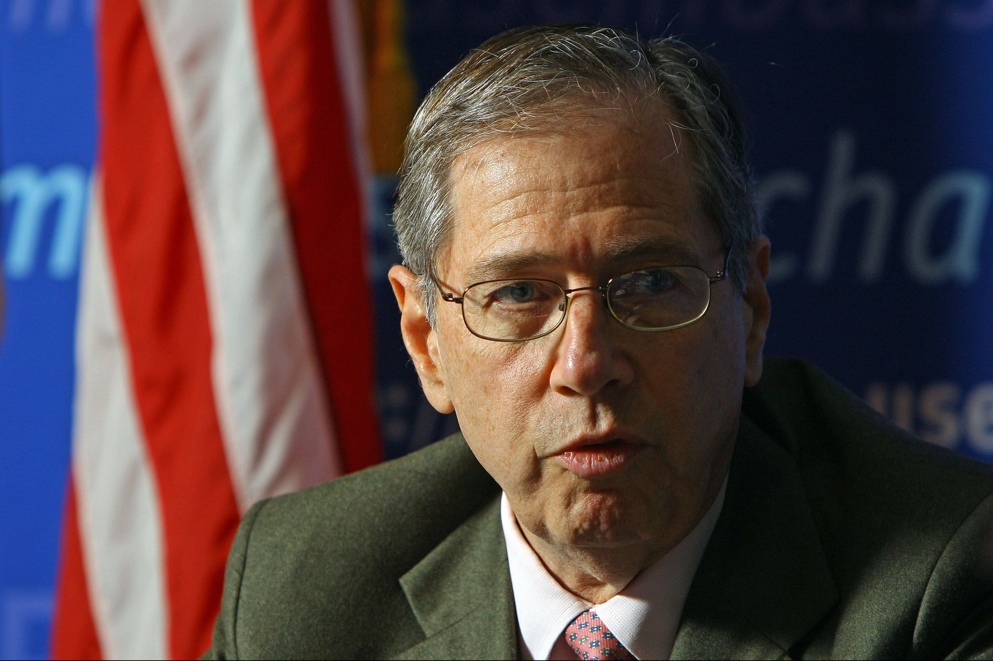 Fostul ambasador al SUA în România, Mark Gitenstein, vine la Cluj 