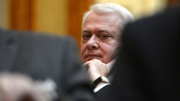 VIOREL HREBENCIUC, URMĂRIT PENAL pentru trafic de influenţă la CNA: "Sunt o victimă colaterală!"