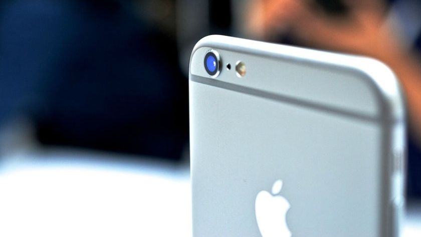 Cât costă iPhone 6 și Apple Watch: iPhone 6 Plus, de 3 ori cât salariul mediu în România