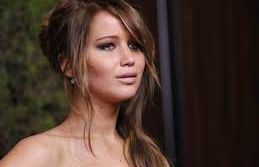 Nu vrei s-o pățești ca Jennifer Lawrence? Microsoft are o soluție pentru tine