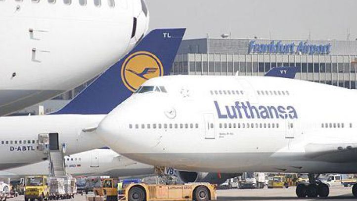 Piloţii Lufthansa intră din nou ÎN GREVĂ începând de luni