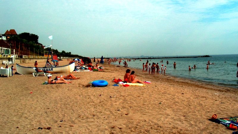 Profesoară condamnată la închisoare, după ce doi elevi s-au înecat în 2009 la mare