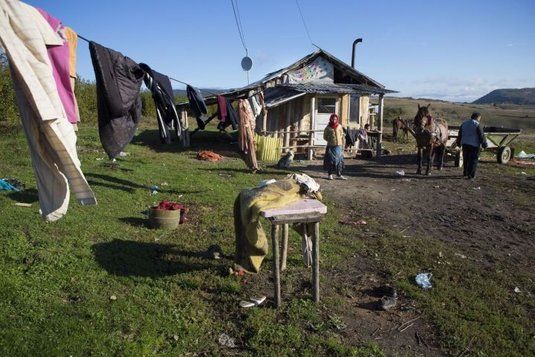 Rromii din Ponorâta, „vedete” în publicațiile The Telegraph şi Daily Mail  