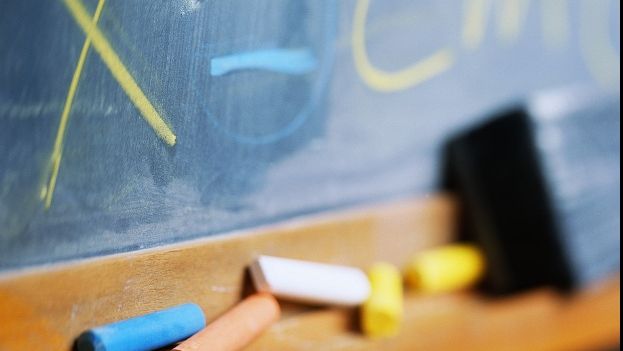 LISTA UNIVERSITĂŢILOR care admit absolvenţi FĂRĂ BACALAUREAT 
