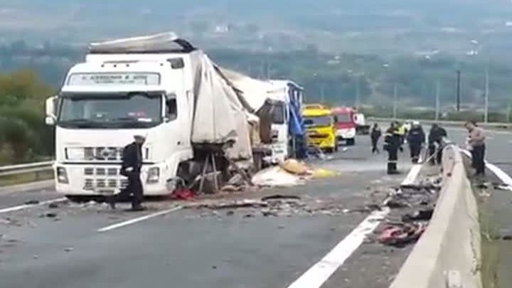 ACCIDENT GRECIA: Administratorul firmei care efectua lucrări pe autostrada, acuzat de OMOR