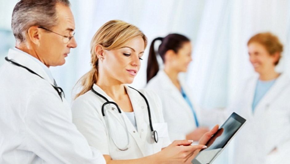 Legea care scoate medicii din categoria funcţionarilor publici, PROMULGATĂ de Băsescu