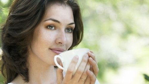 4 băuturi care îți CRESC INTELIGENŢA