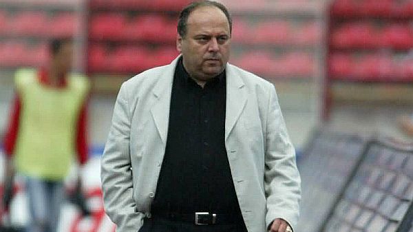 Gheorghe Ştefan, dus de urgenţă la spital