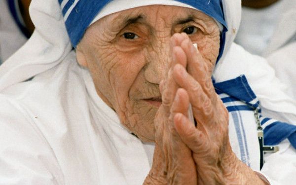Maica Tereza a fost CANONIZATĂ la Vatican. De ce e contestată SFÂNTA cu origini româneşti