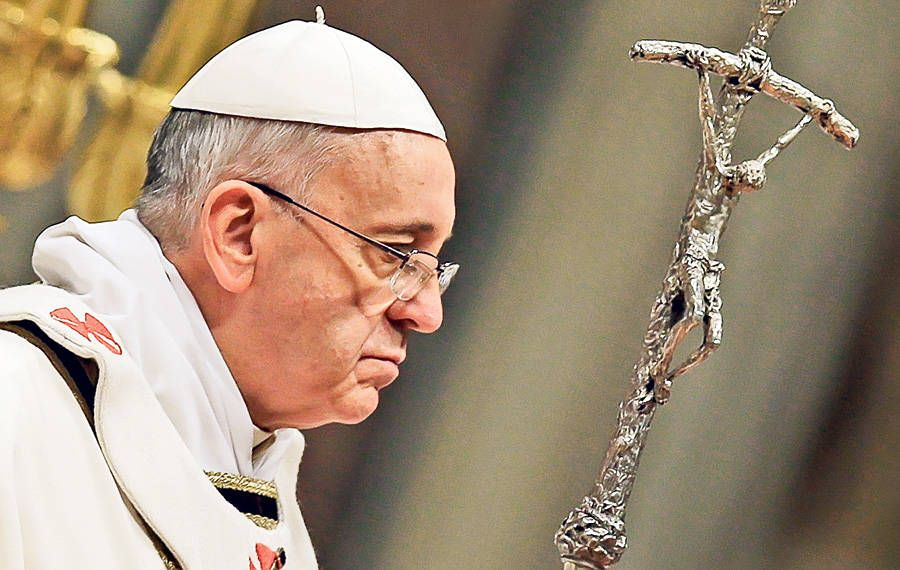 Papa Francisc: Teoria Big Bang-ului este corectă. Dumnezeu nu este un magician